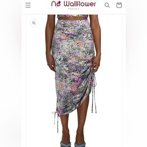 Floral No Wallflower convertible skirt size 4
